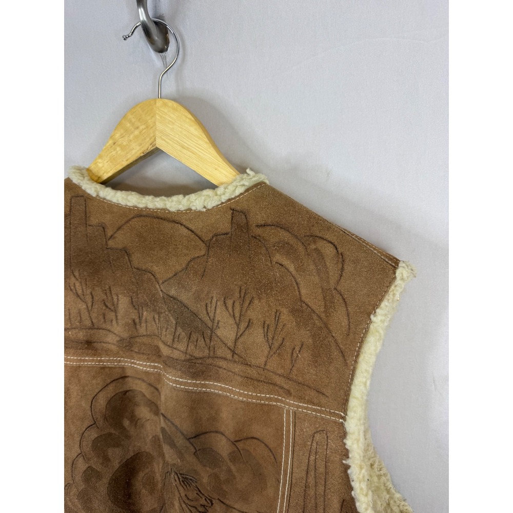 Vintage Western Tooled Leather Horse Vest Brown Suede Faux Shearling Mens L - Picture 5 of 10